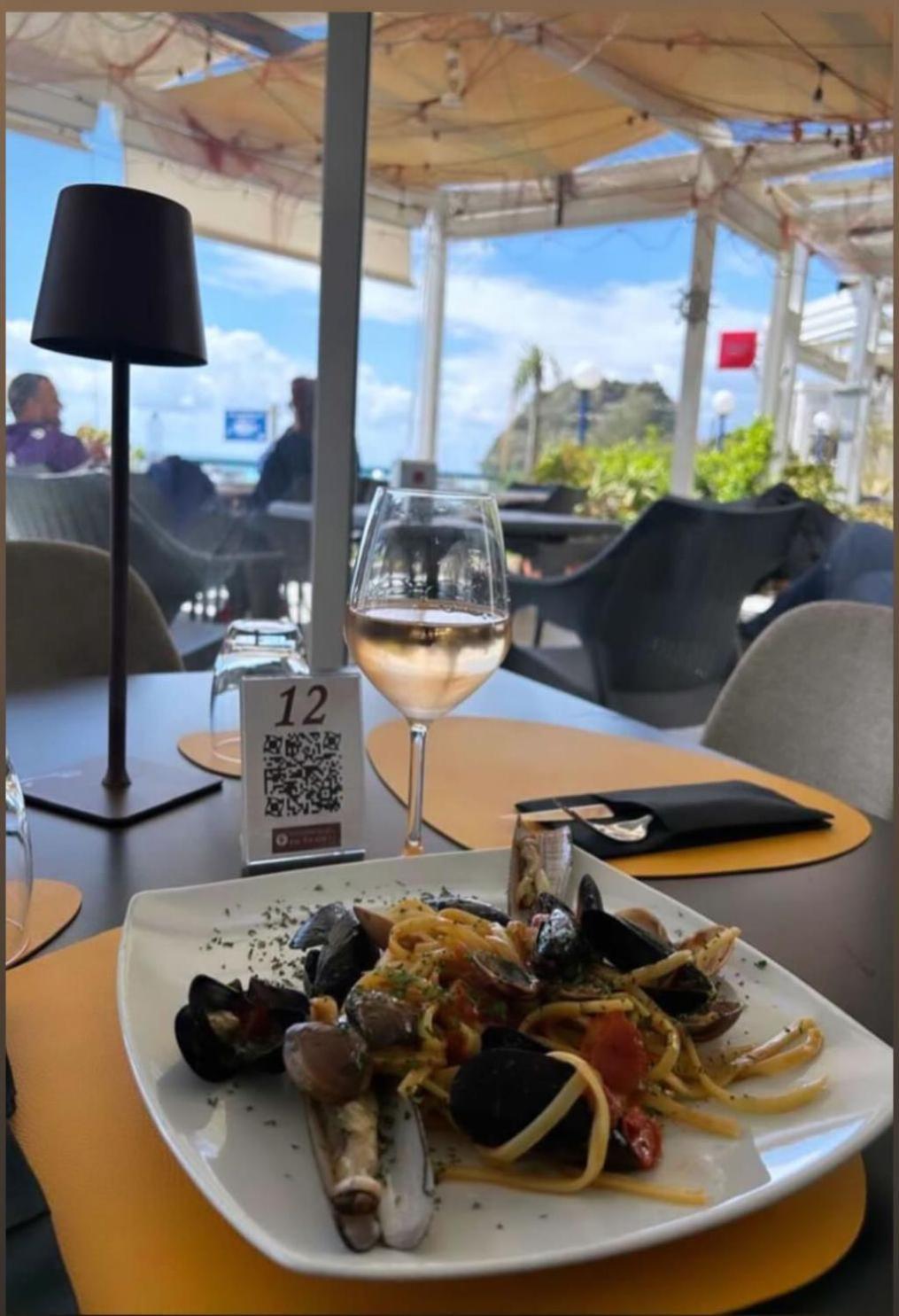 Hotel Ristorante Mareblu 아망테 외부 사진